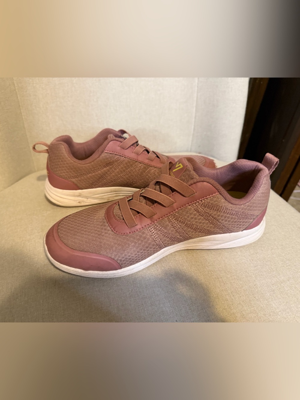 Vionic Women's Dusty Rose Athletic Sneakers